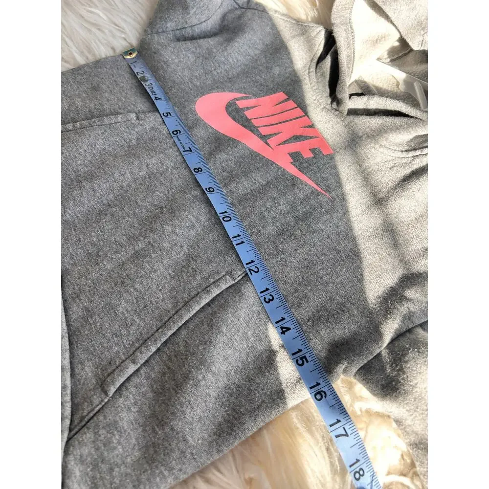 Nike Kids Standard Fit‎ Club Fleece High-Low Pullover Hoodie Gray Size Medium